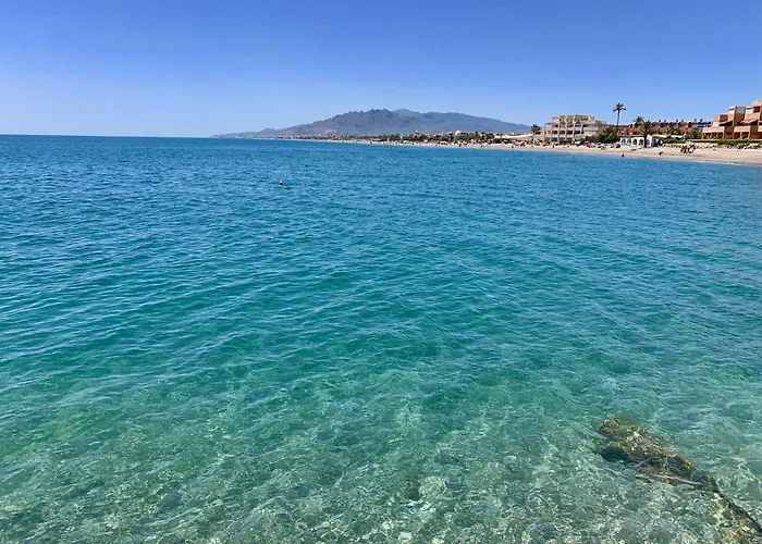 Bahía Marinas - Tu casa con Jardín Privado!